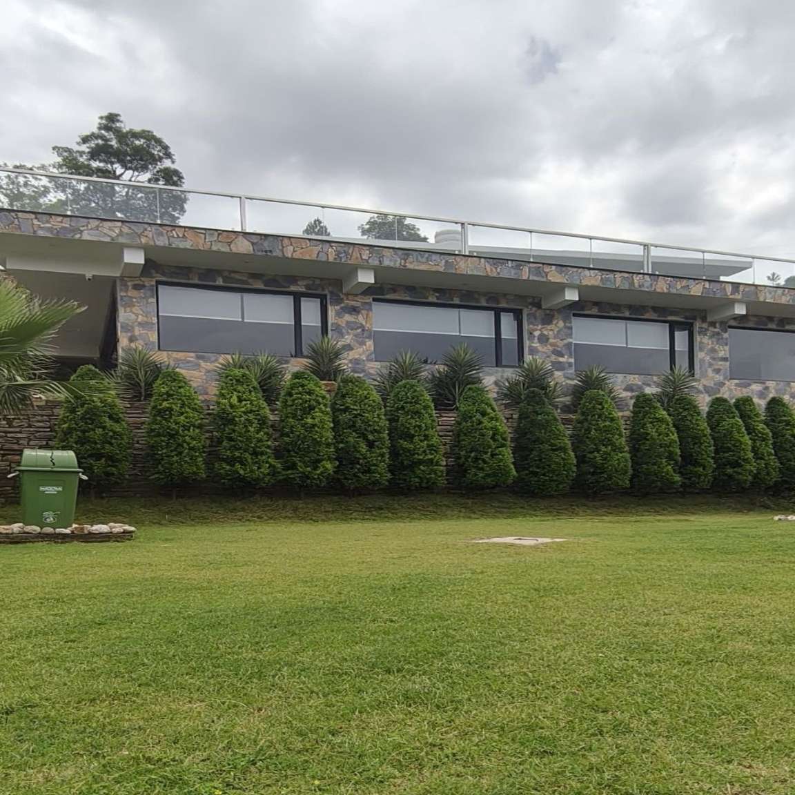 luxury hotel in almora