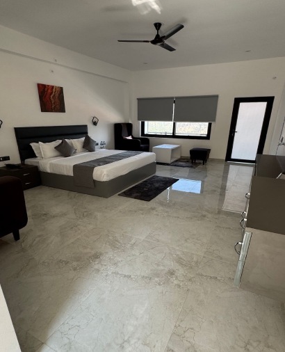 best hotel in almora